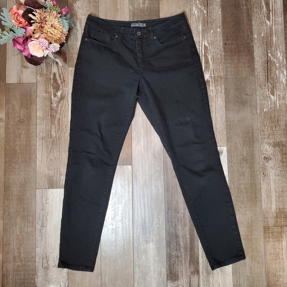 L.L. Bean Signature Black Skinny Jeans Women's Size 8